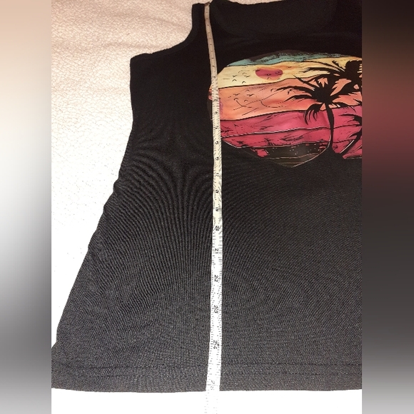 2 Women's Tank Tops - Picture 5 of 5